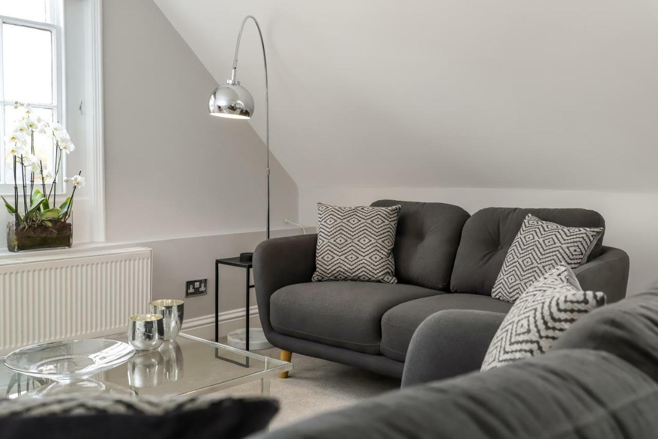 Gorgeous Apartment In The Centre Of 윈체스터 외부 사진