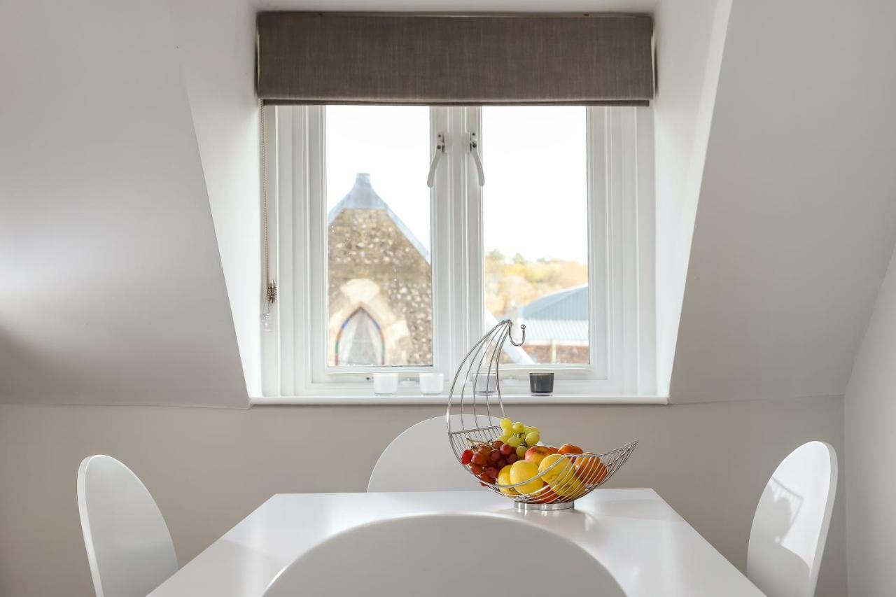Gorgeous Apartment In The Centre Of 윈체스터 외부 사진